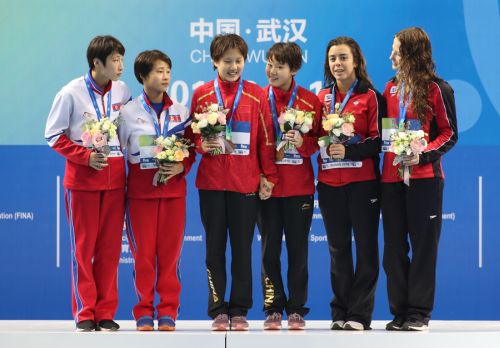 跳水世界杯第四日 谢思埸男子3米板夺金  张家齐掌敏洁获女子双人十米跳台冠军(图10)
