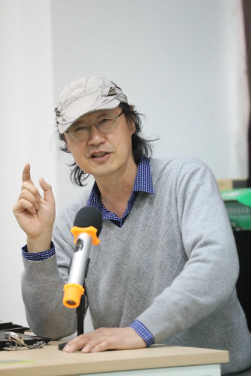 拿起手机当记者 ▏九游体育举办手机摄影专题培训(图2)