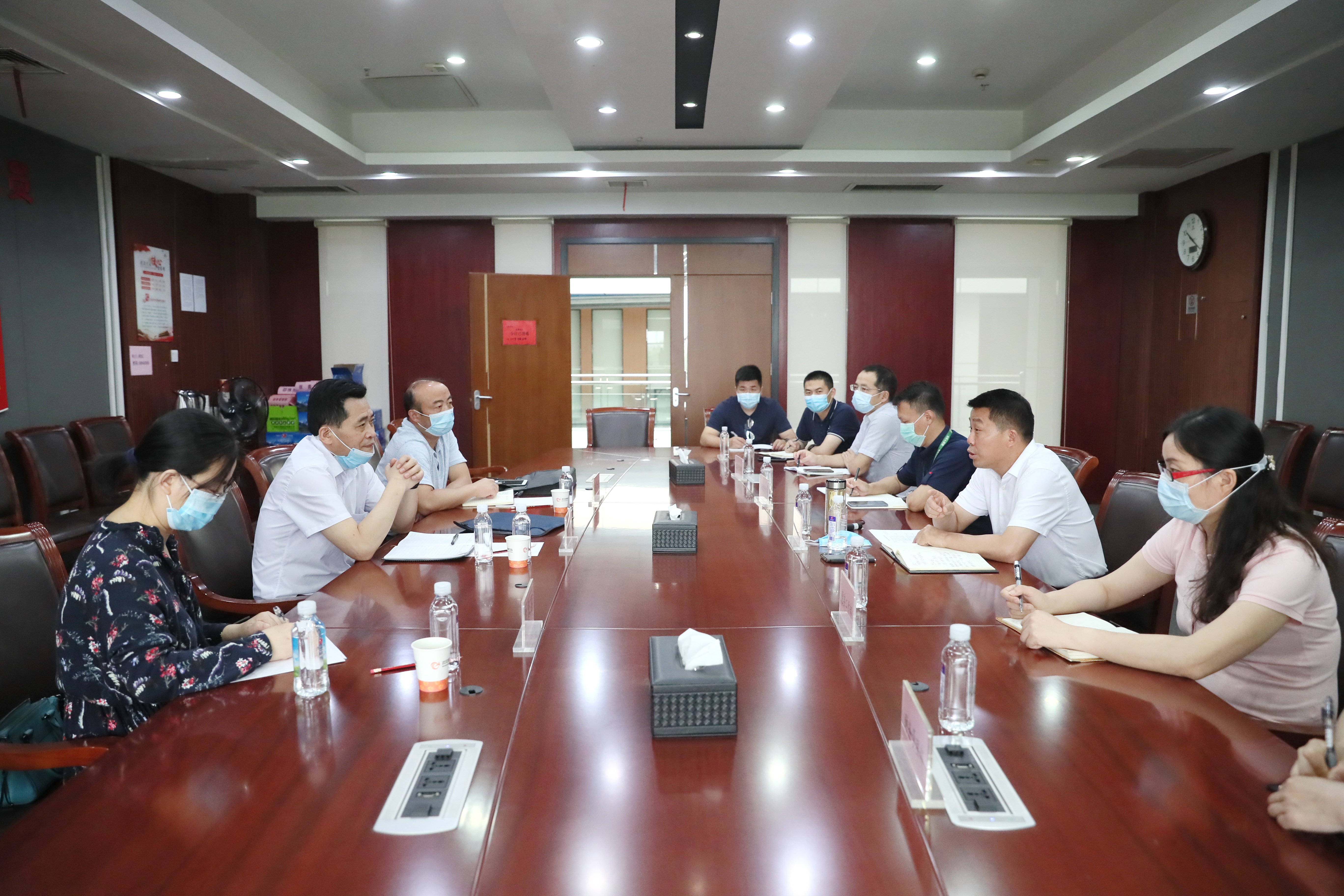 省信访局等部门领导来公司调研  全力支持九游体育发展(图3)